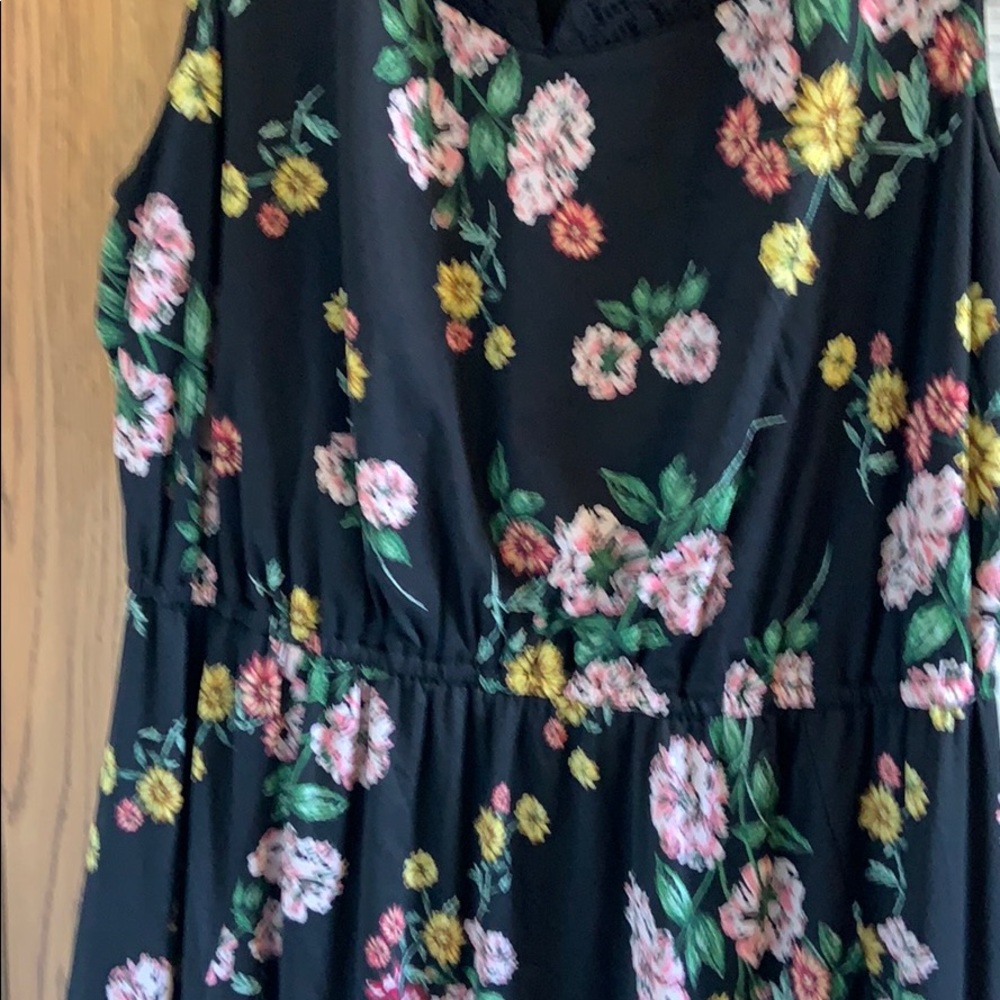 Dress - Picture 3 of 4